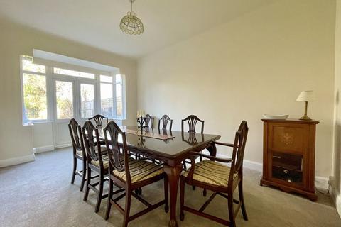 undefined, Raleigh Drive, Esher