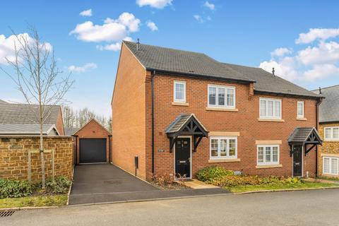 3 bedroom semi-detached house for sale, Yeoman Close, Bodicote