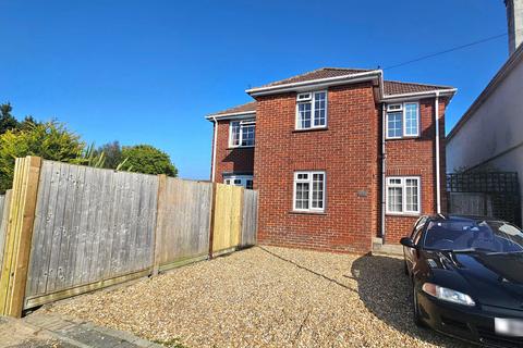 4 bedroom detached house for sale, High Street, Lee-On-The-Solent, PO13
