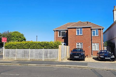 undefined, High Street, Lee-On-The-Solent, PO13