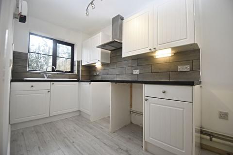 undefined, Binfields Close, Basingstoke RG24
