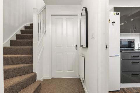 undefined, Mainsail Close, Liverpool, L3