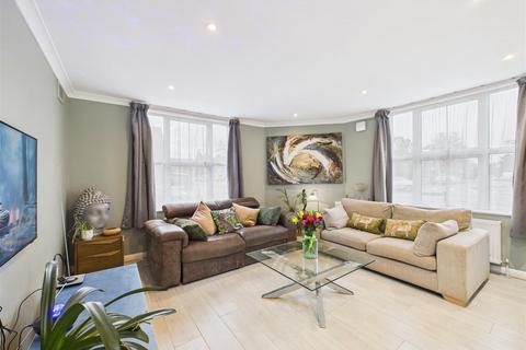 2 bedroom apartment for sale, Alma Road, Esher