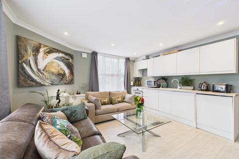 2 bedroom apartment for sale, Alma Road, Esher