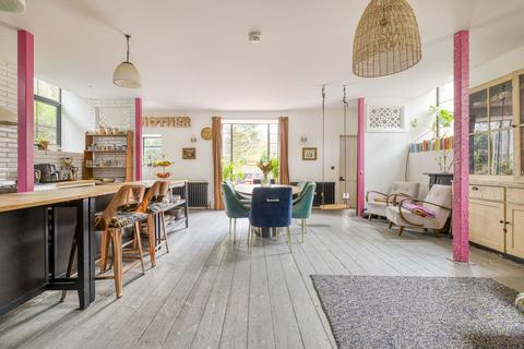 undefined, High Street, Bruton BA10