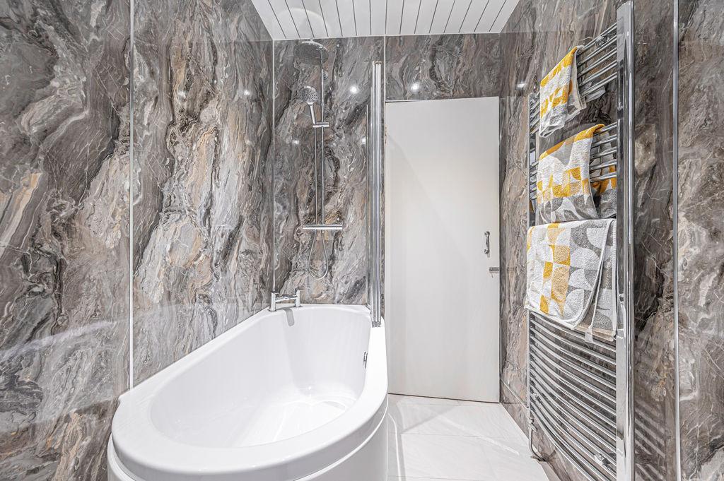 Modern Bathroom
