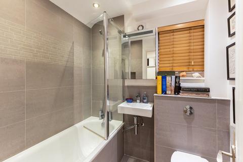 2 bedroom flat for sale, New Kings Road, London