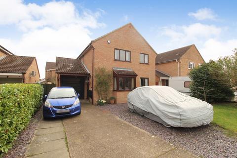4 bedroom detached house for sale, Elmsdale Road, Bedford MK43