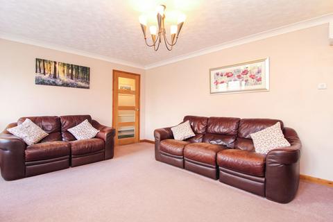 4 bedroom detached house for sale, Elmsdale Road, Bedford MK43
