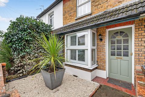 Station Road, Chertsey KT16