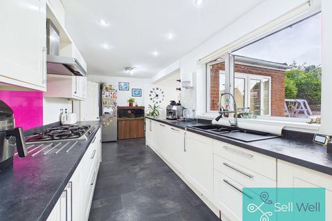 4 bedroom semi-detached house for sale, Birchfield Drive, Manchester M28