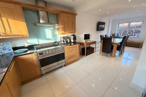 undefined, Barton-Le-Clay, Bedfordshire MK45