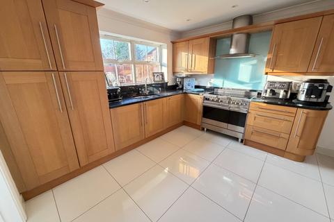 undefined, Barton-Le-Clay, Bedfordshire MK45