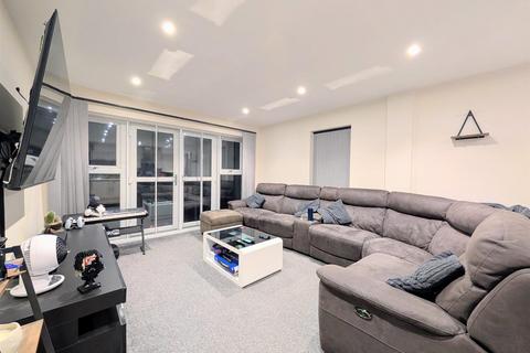 undefined, Giles Crescent, Stevenage SG1