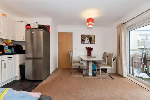 undefined, Ferndale Crescent, Surrey, SM5