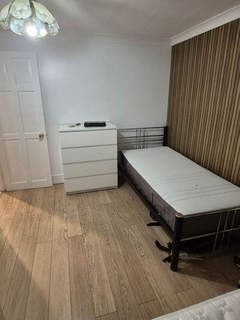 undefined, Spackmans Way, Slough SL1