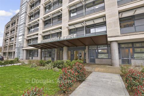 1 bedroom flat for sale, Edinburgh House, Harlow CM20