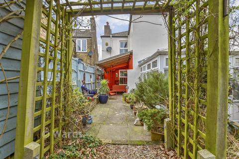3 bedroom end of terrace house for sale, Dover Road, Deal CT14