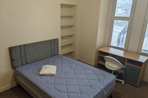 undefined, 42 1A Westport, ,