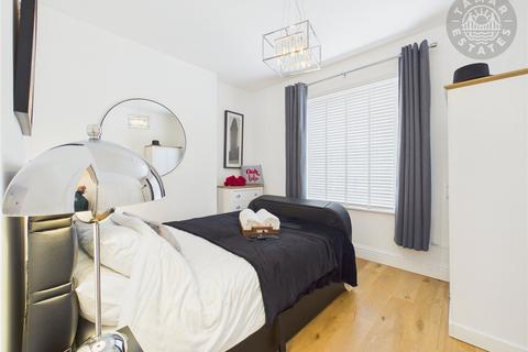 1 bedroom apartment for sale, CITY CENTRE LOCATION. IMMACULATE CONDITION