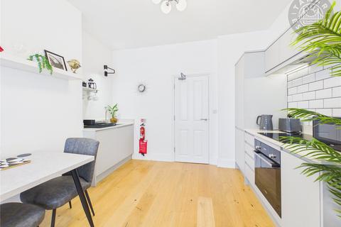 1 bedroom apartment for sale, CITY CENTRE LOCATION. IMMACULATE CONDITION