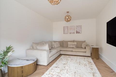 4 bedroom detached house for sale, Eagle Farm, Wavendon MK17