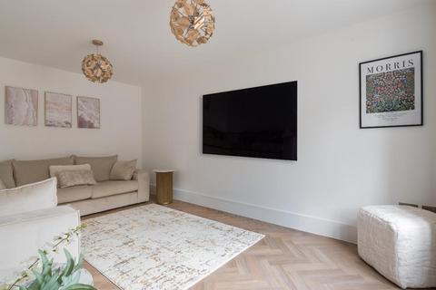 4 bedroom detached house for sale, Eagle Farm, Wavendon MK17