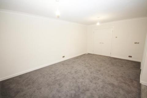 2 bedroom flat for sale, Edgware HA8