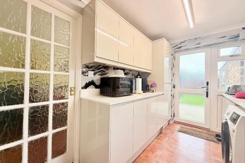 3 bedroom semi-detached house for sale, Turnpike Drive, Warden Hills, Luton, Bedfordshire, LU3 3RQ