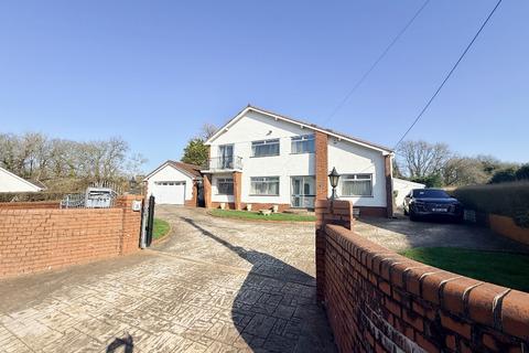4 bedroom detached house for sale, Swansea Rd, Pontlliw