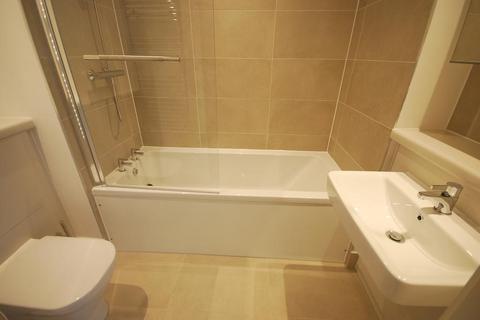 2 bedroom apartment to rent, Leaf Street, Manchester, M15 5GA