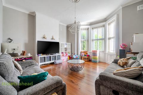 undefined, Woodside Green, London, SE25