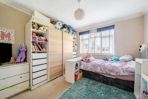 undefined, Woodside Green, London, SE25