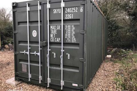 Garage to rent, Clayhall Avenue, Ilford IG5