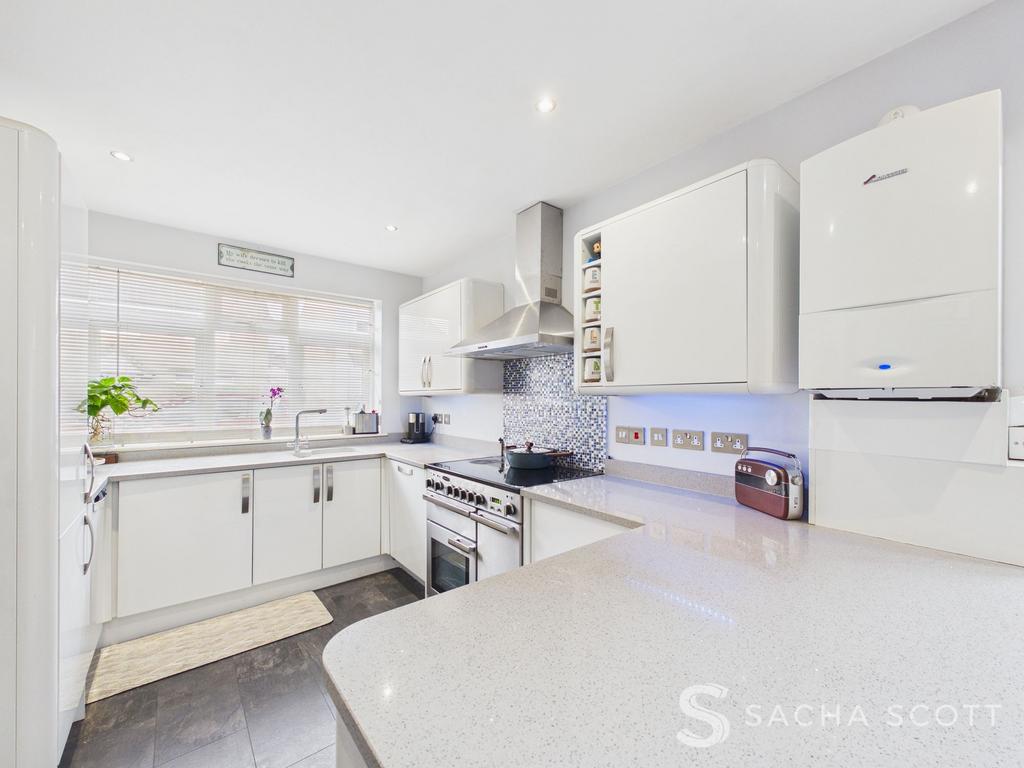 Kitchen / Breakfast Room