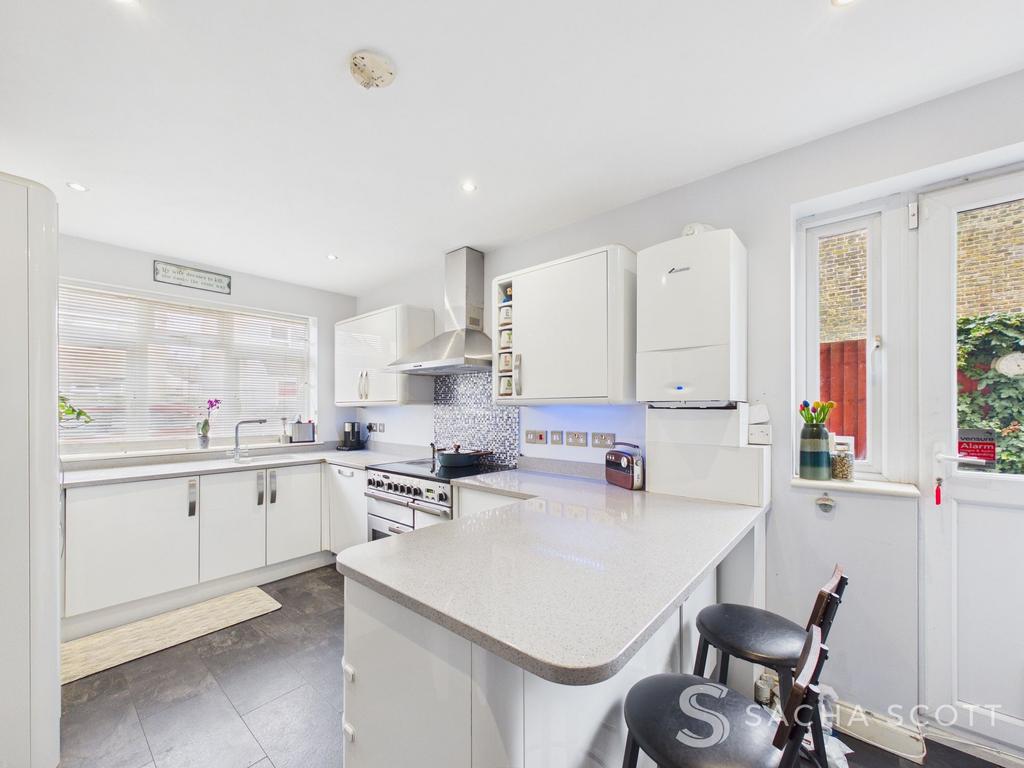 Kitchen / Breakfast Room