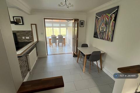 3 bedroom detached house to rent, Holyrood Drive, York, YO30