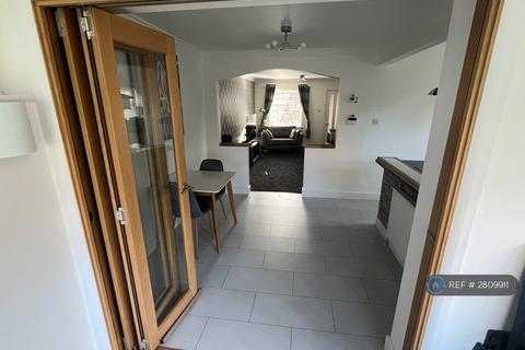 3 bedroom detached house to rent, Holyrood Drive, York, YO30