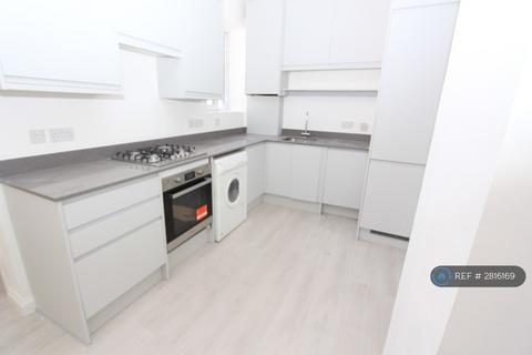 1 bedroom flat to rent, Suffolk House, London, NW8