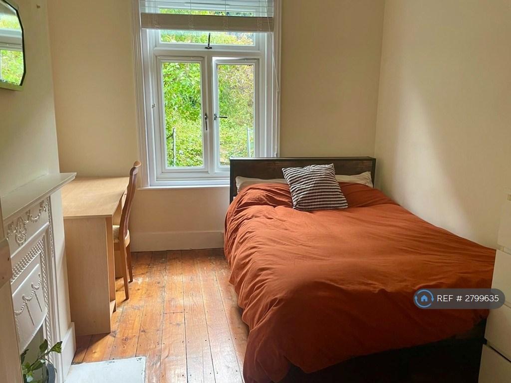 Upstairs Back Bedroom