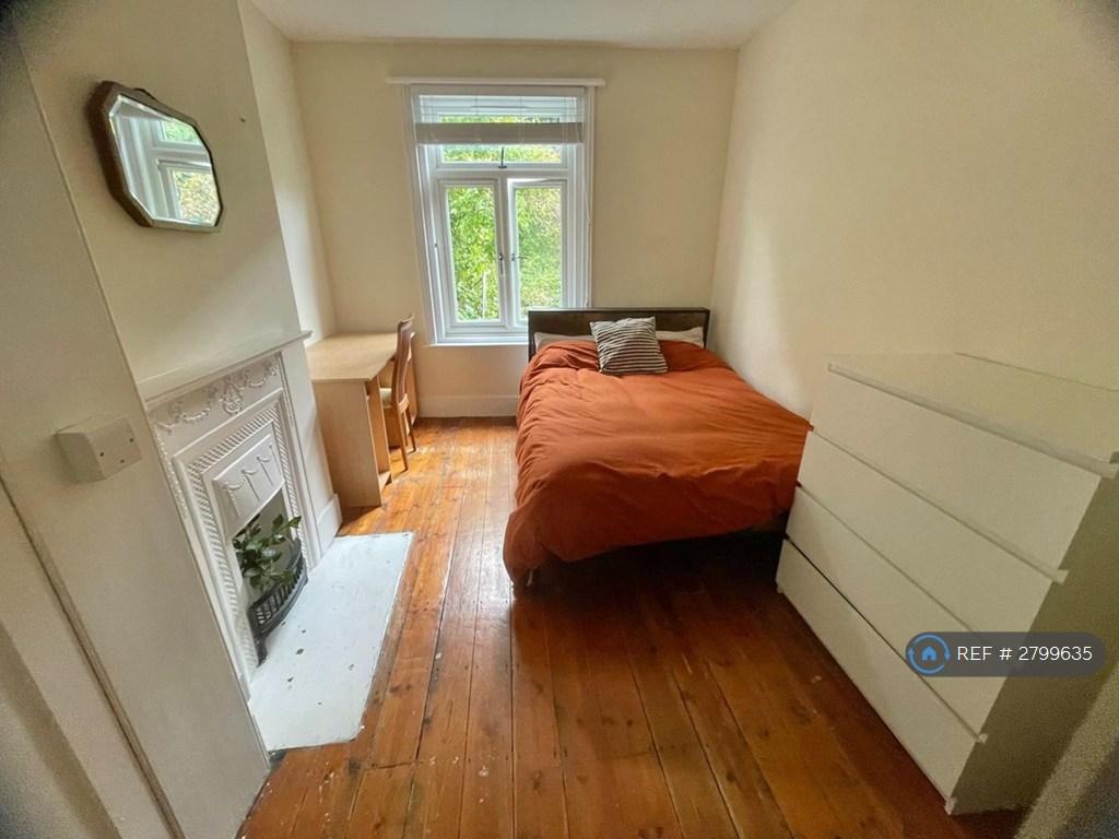 Upstairs Back Bedroom