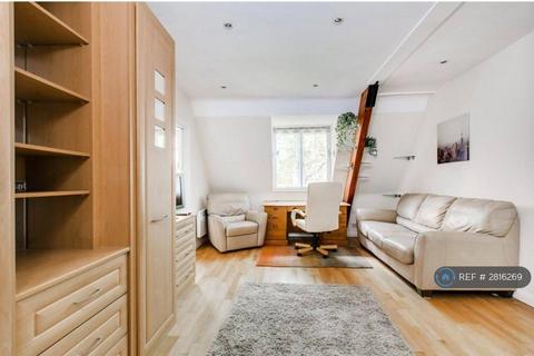 1 bedroom flat to rent, Collingham Gardens, London, SW5