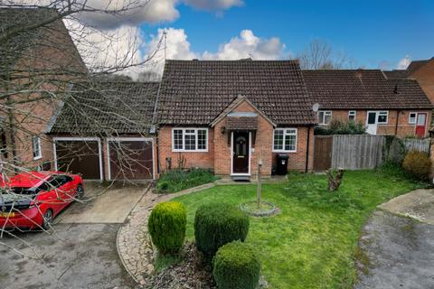 2 bedroom semi-detached house for sale, Selsey Way, Lower Earley, Reading, Berkshire, RG6 4DL