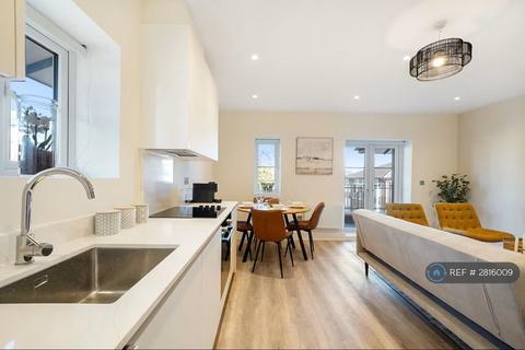 undefined, Beechwood Grove, London, W3