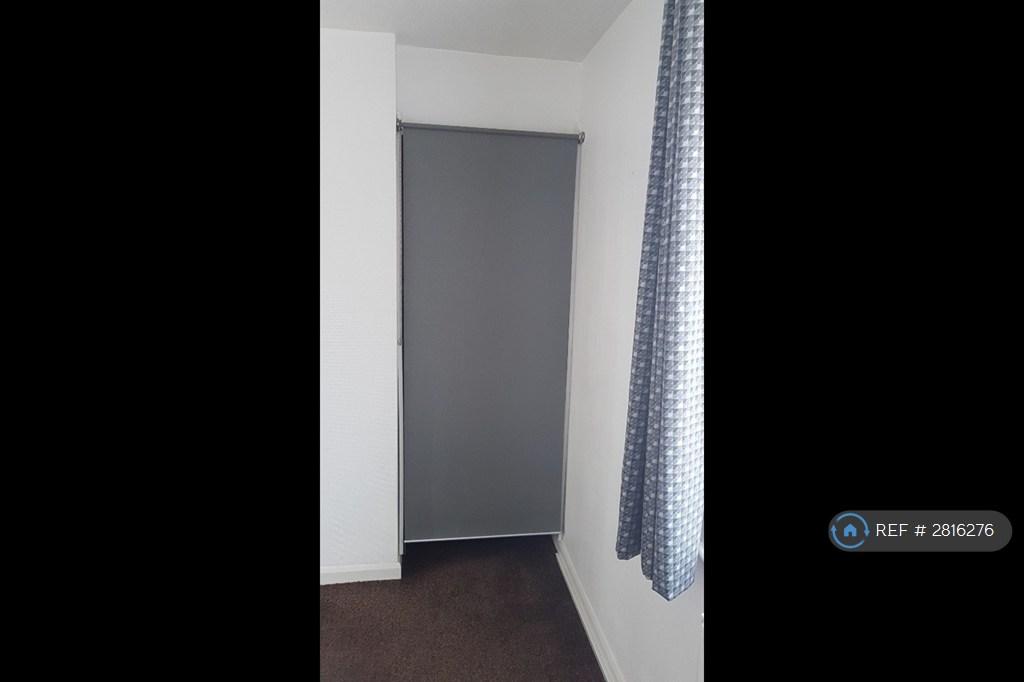 Front Bedroom Wardrobe Alcove