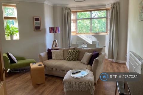3 bedroom flat to rent, Wilmslow Road, Manchester, M20