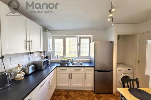 undefined, Lonsdale Avenue, East Ham, E6 3PR