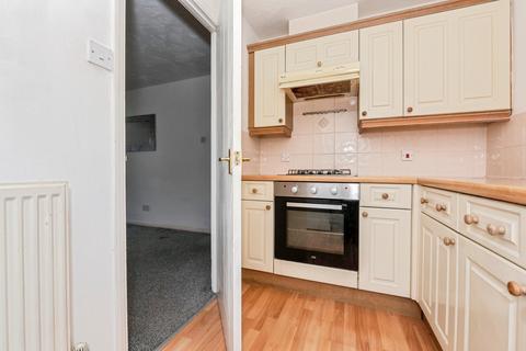 2 bedroom apartment for sale, Drake Road, Grays, RM16