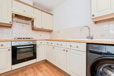 2 bedroom apartment for sale, Drake Road, Grays, RM16