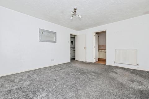 2 bedroom apartment for sale, Drake Road, Grays, RM16